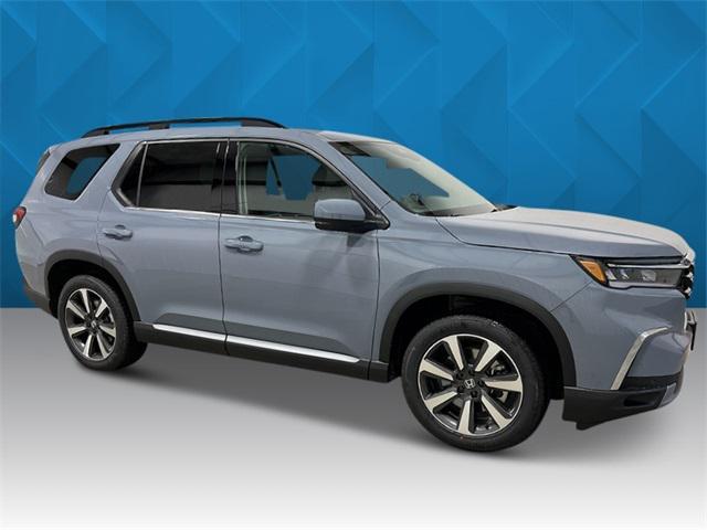 new 2025 Honda Pilot car, priced at $51,450