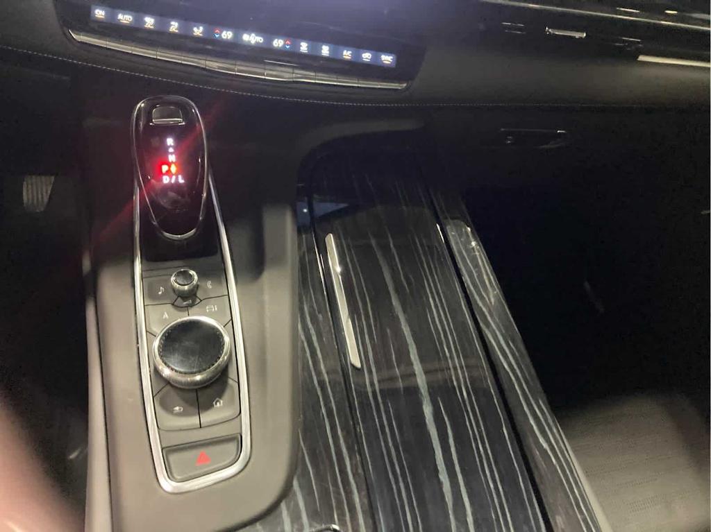 used 2022 Cadillac Escalade ESV car, priced at $68,888