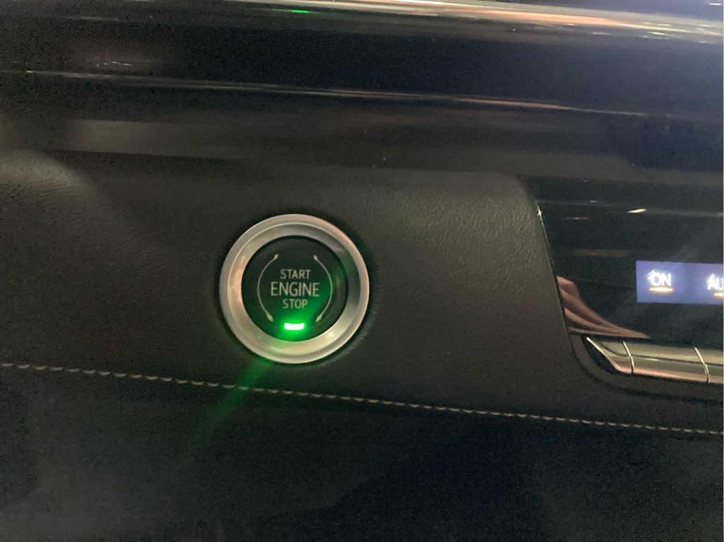 used 2022 Cadillac Escalade ESV car, priced at $68,888