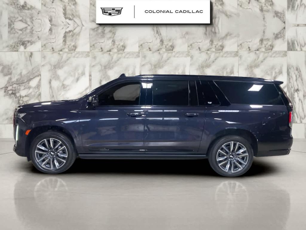 used 2022 Cadillac Escalade ESV car, priced at $68,888