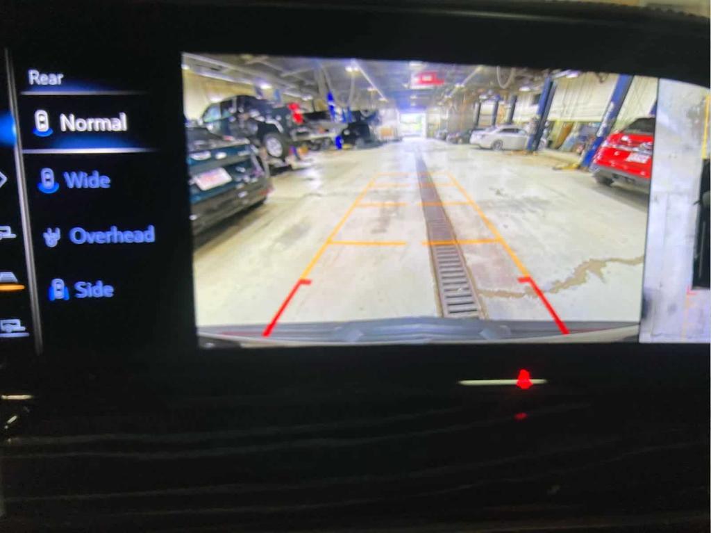 used 2022 Cadillac Escalade ESV car, priced at $68,888