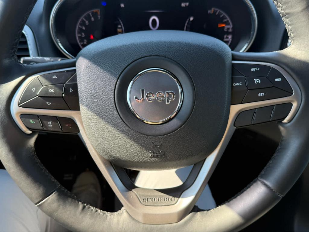 used 2021 Jeep Grand Cherokee car, priced at $25,000