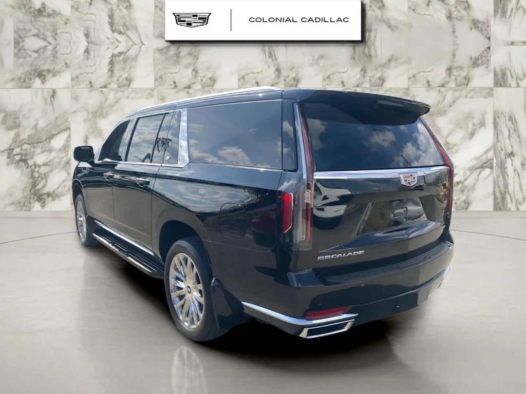 used 2023 Cadillac Escalade ESV car, priced at $72,222