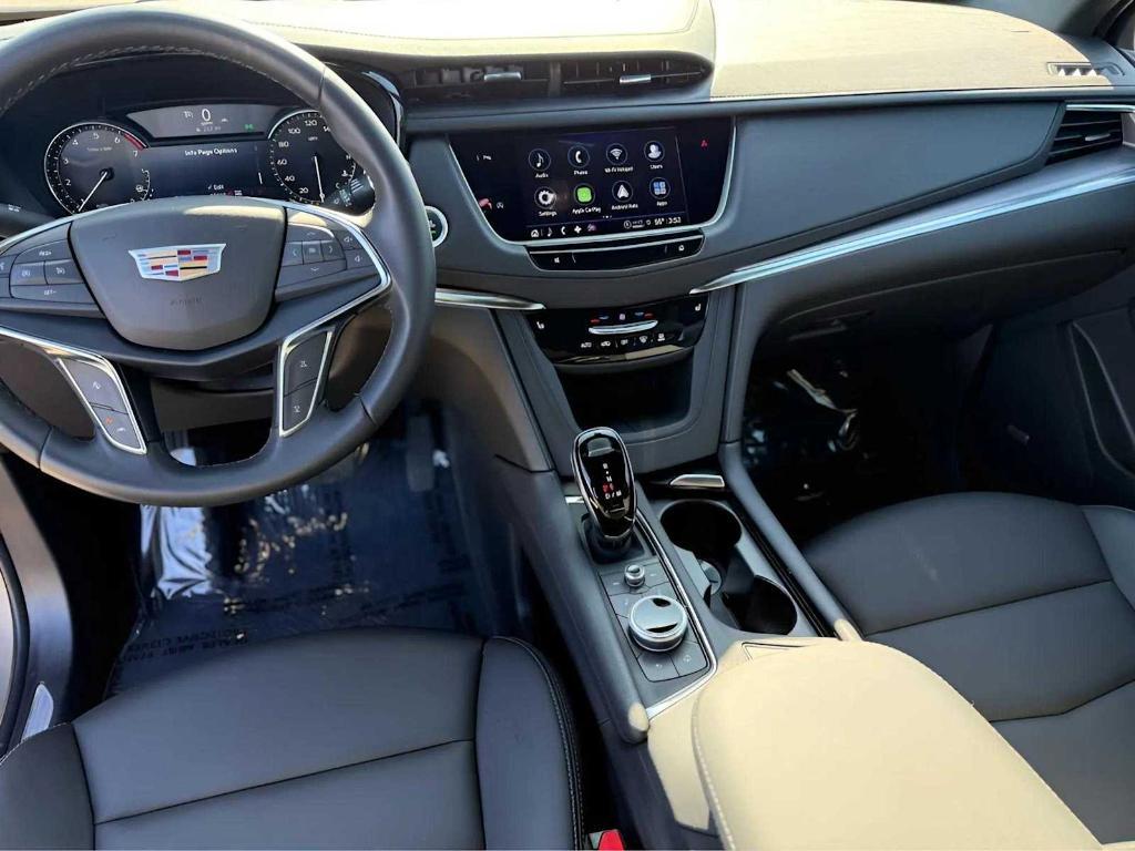 used 2022 Cadillac XT5 car, priced at $34,600