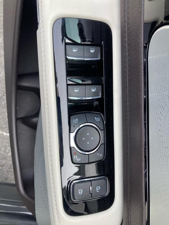 used 2020 Lincoln Aviator car, priced at $39,998