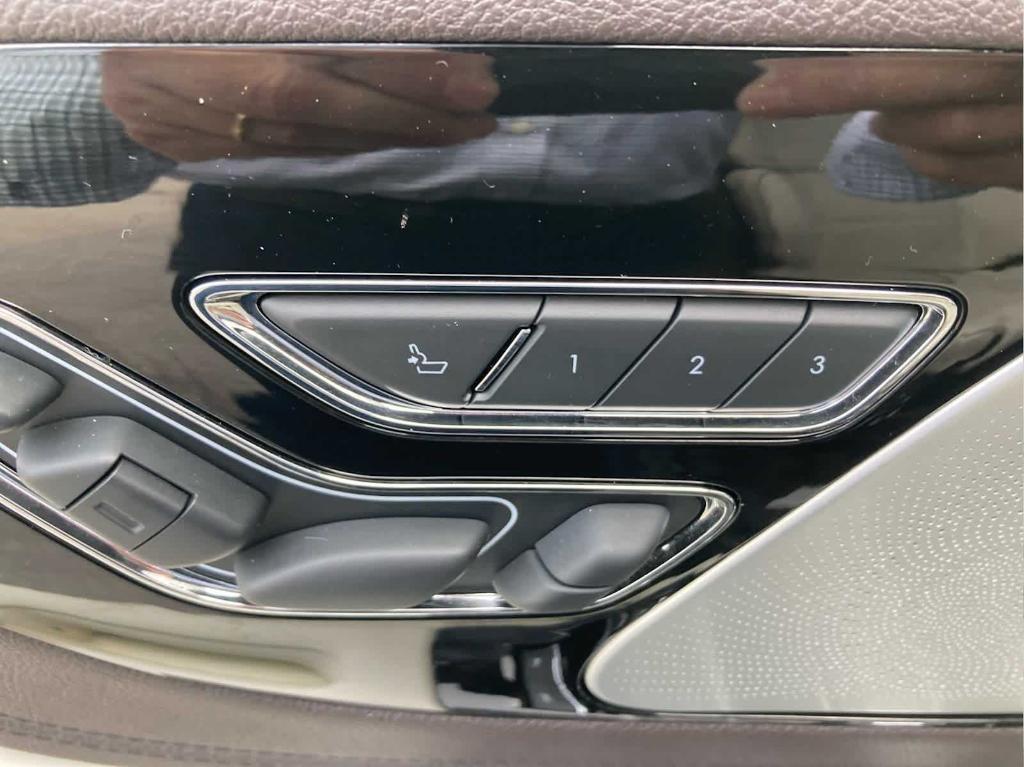 used 2020 Lincoln Aviator car, priced at $39,998