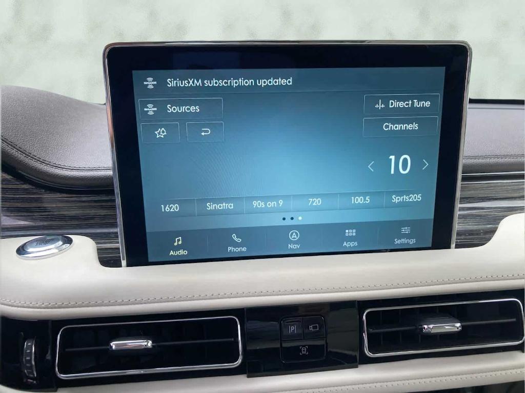 used 2020 Lincoln Aviator car, priced at $39,998