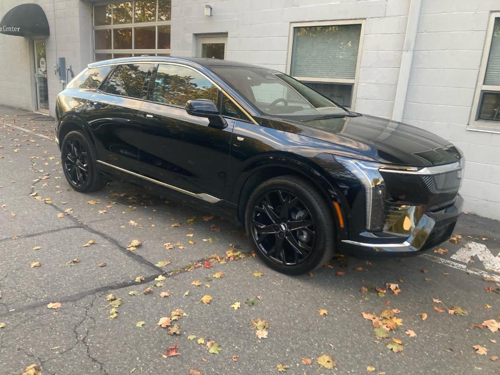 used 2025 Cadillac OPTIQ car, priced at $51,440