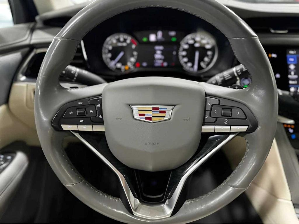 used 2020 Cadillac XT6 car, priced at $29,998