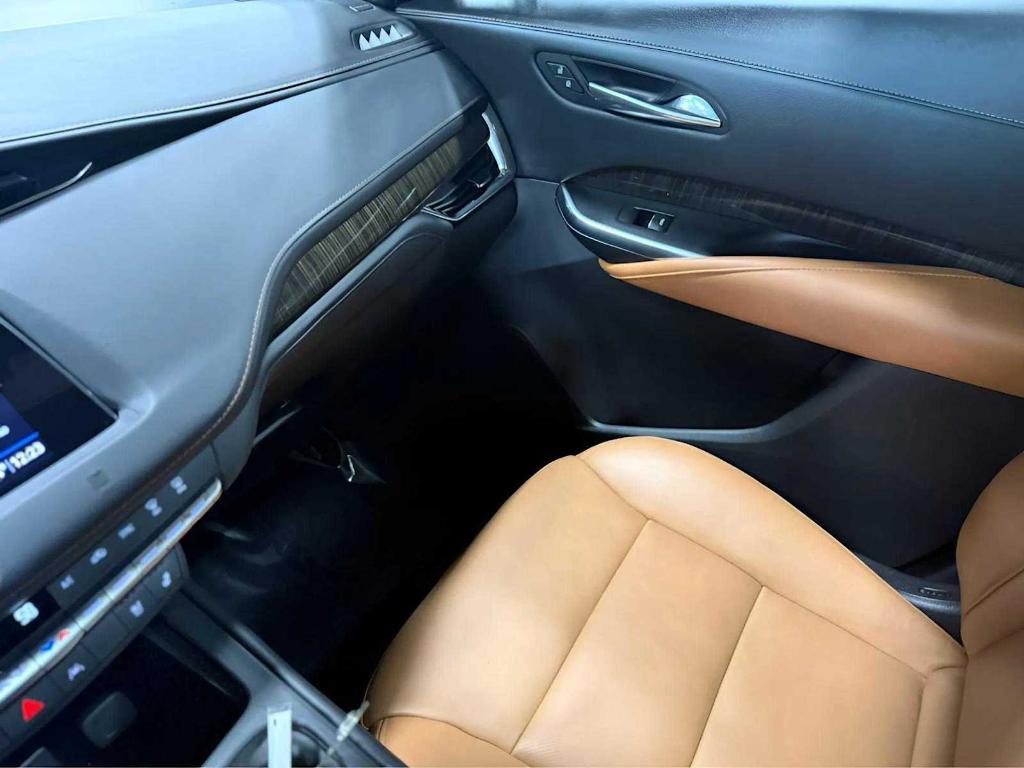 used 2020 Cadillac XT4 car, priced at $25,789