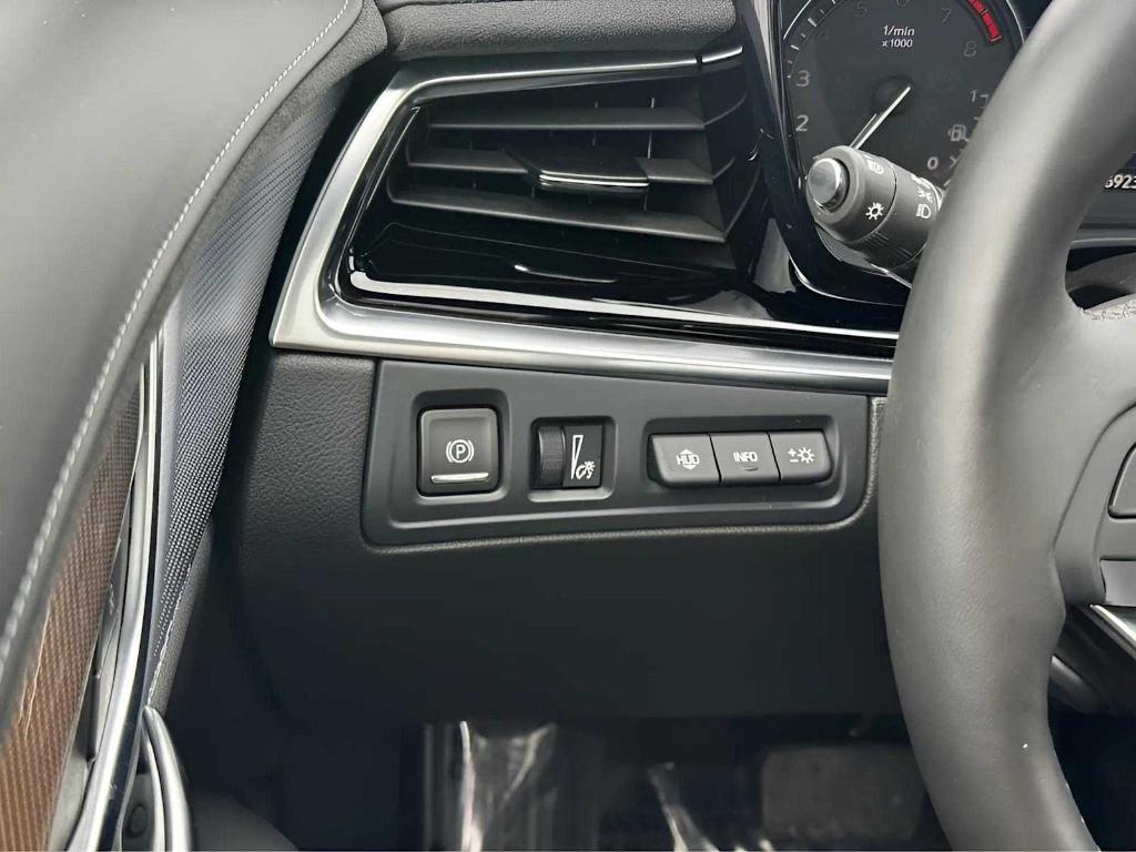 used 2024 Cadillac XT6 car, priced at $56,700