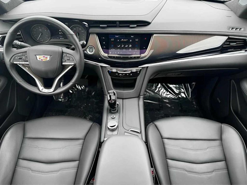 used 2024 Cadillac XT6 car, priced at $56,700