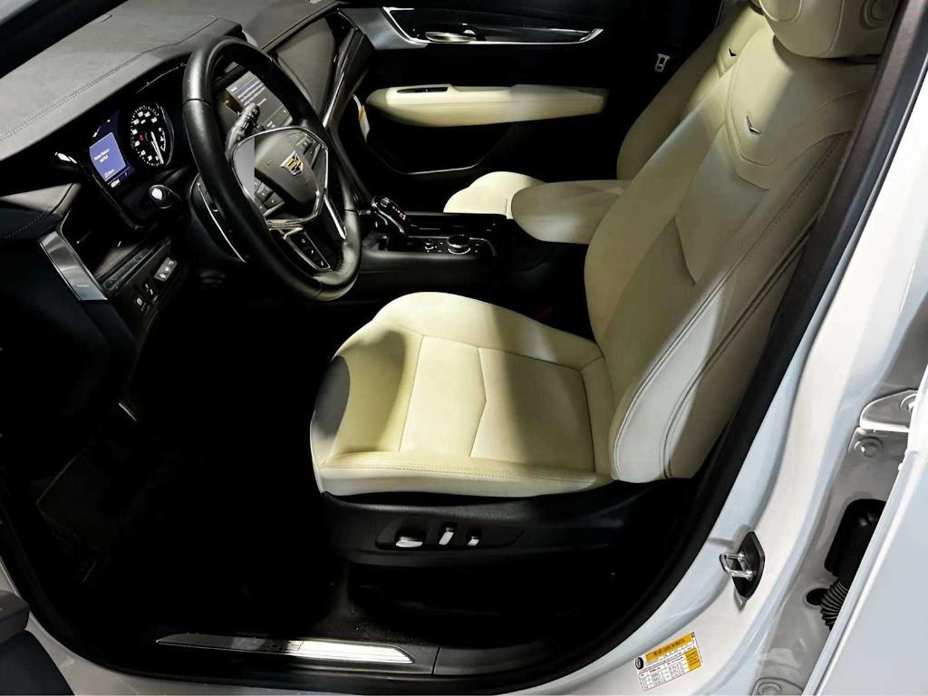 used 2023 Cadillac XT5 car, priced at $48,965