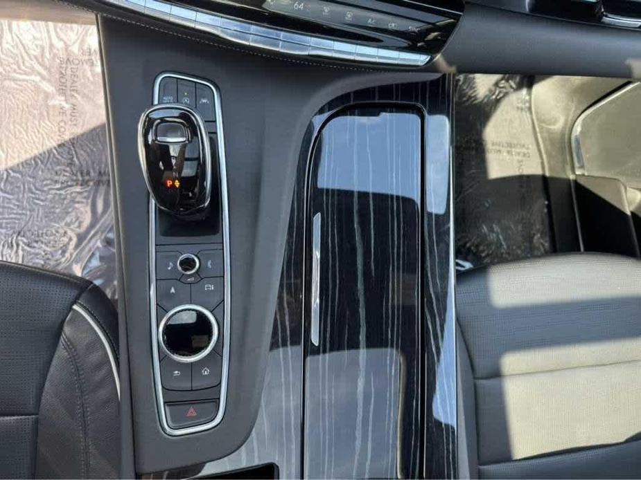 used 2022 Cadillac Escalade ESV car, priced at $86,555