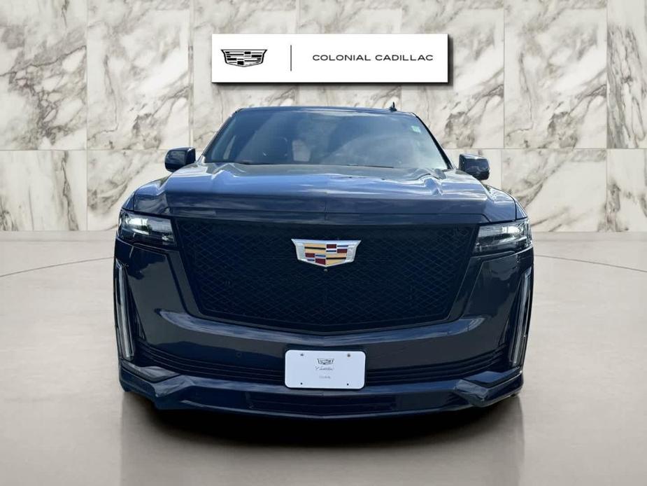 used 2022 Cadillac Escalade ESV car, priced at $86,555