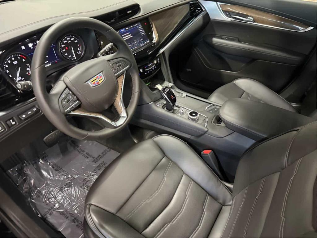 used 2024 Cadillac XT6 car, priced at $56,225