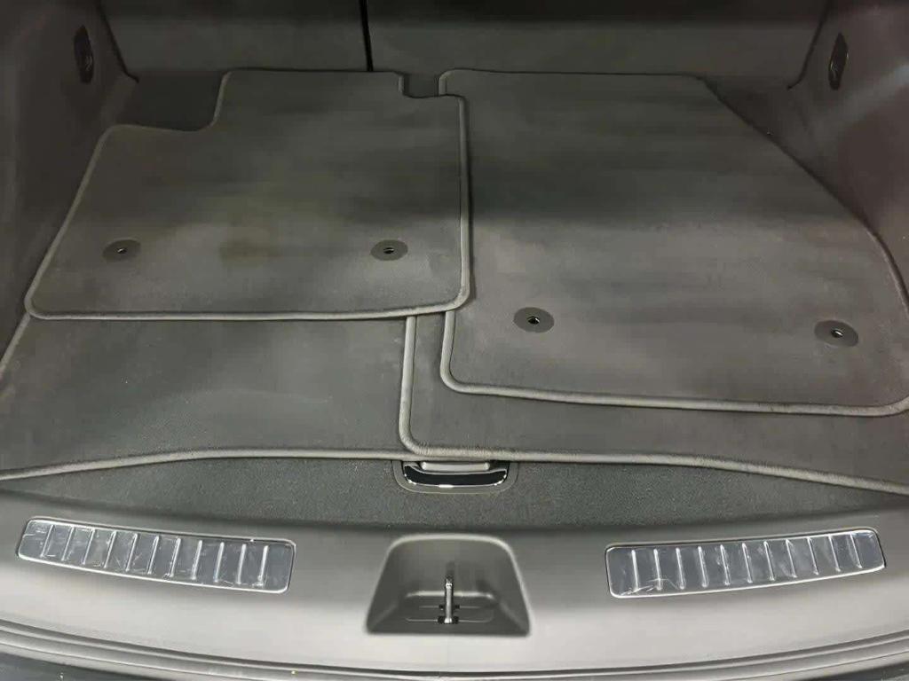used 2024 Cadillac XT4 car, priced at $43,415