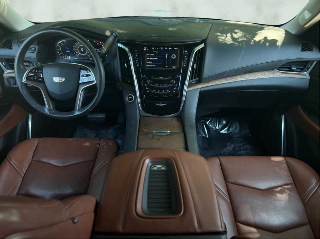 used 2020 Cadillac Escalade car, priced at $45,998