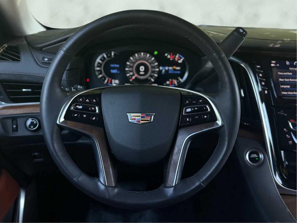 used 2020 Cadillac Escalade car, priced at $45,998