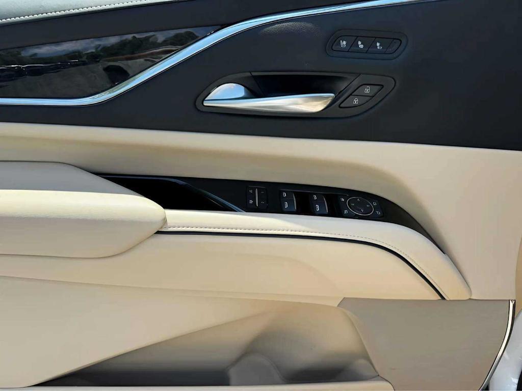 used 2023 Cadillac Escalade ESV car, priced at $81,998