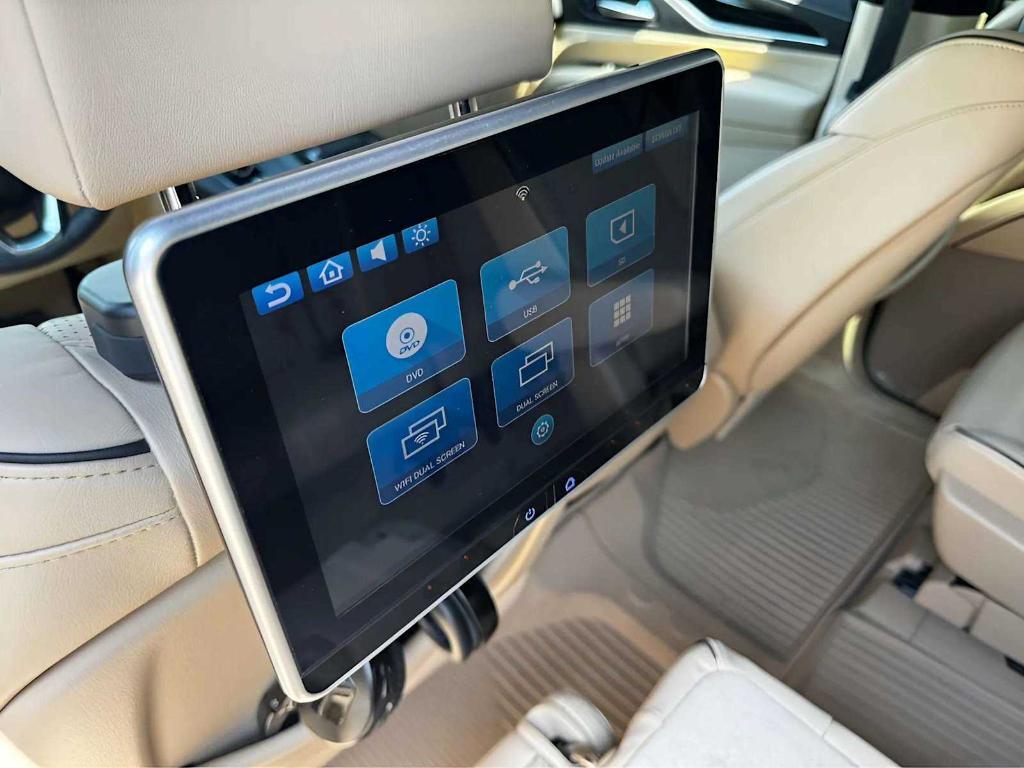 used 2023 Cadillac Escalade ESV car, priced at $81,998