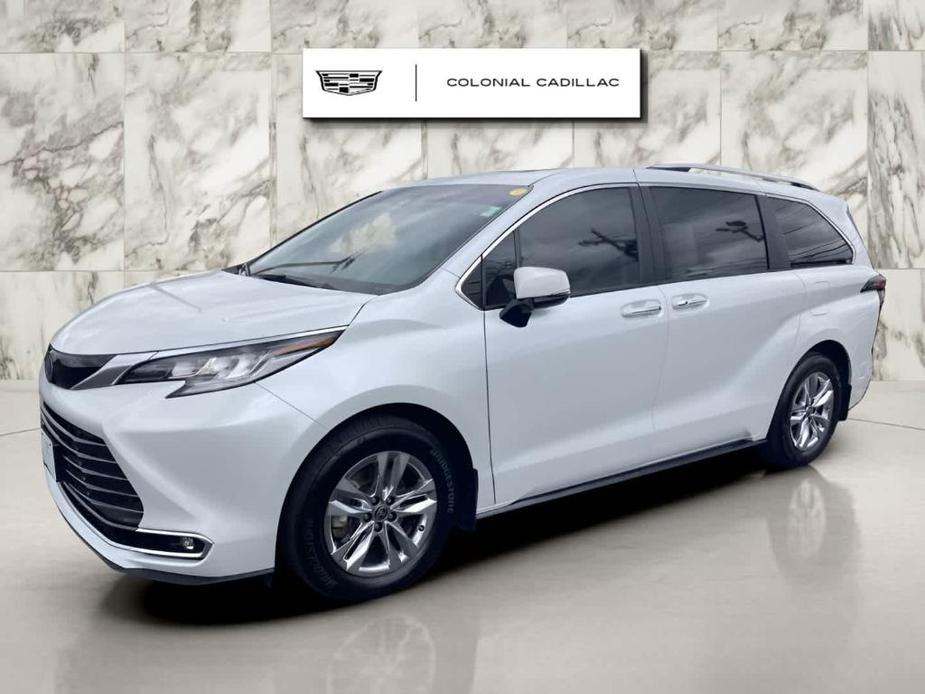 used 2022 Toyota Sienna car, priced at $39,998