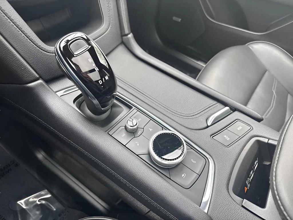 used 2021 Cadillac XT5 car, priced at $39,998