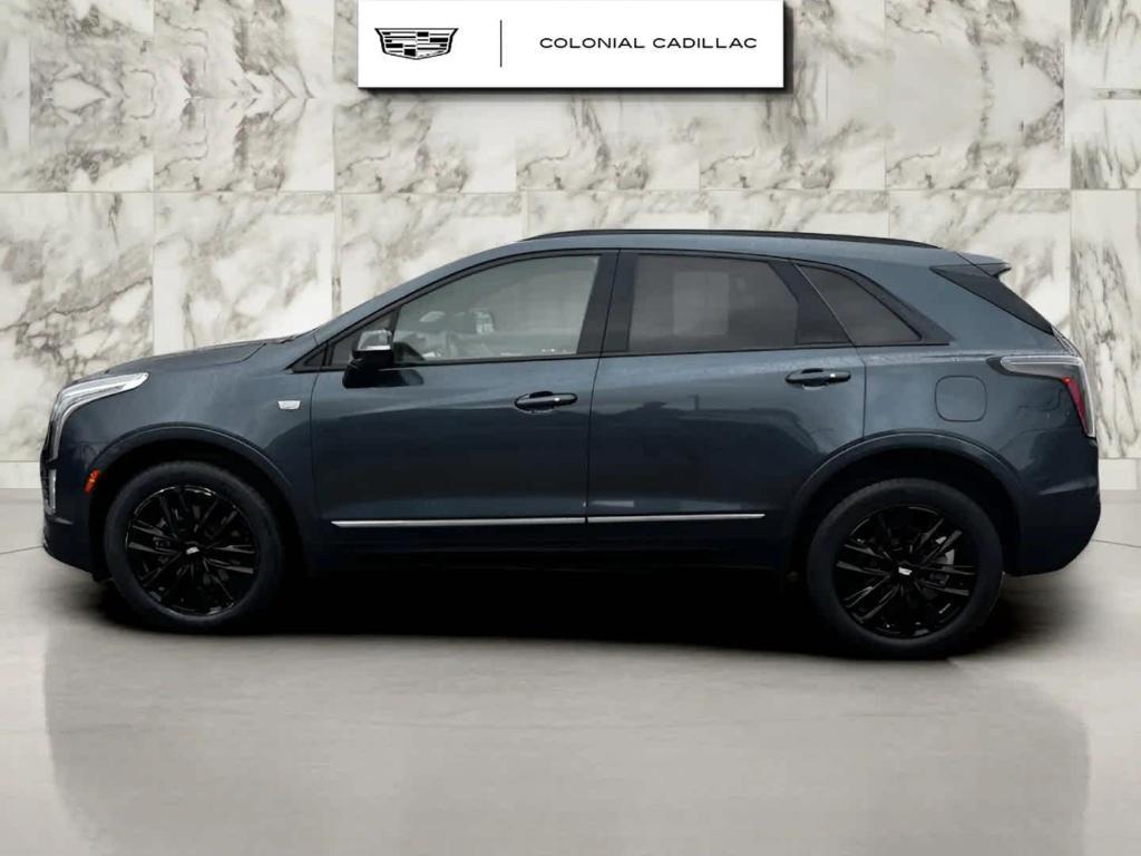 used 2021 Cadillac XT5 car, priced at $39,998