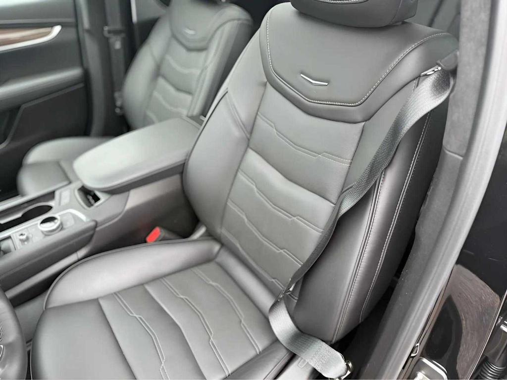used 2024 Cadillac XT5 car, priced at $53,740
