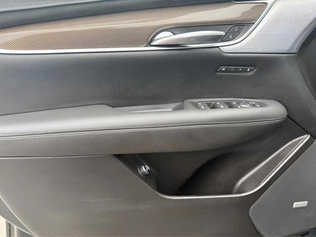 used 2024 Cadillac XT5 car, priced at $53,740