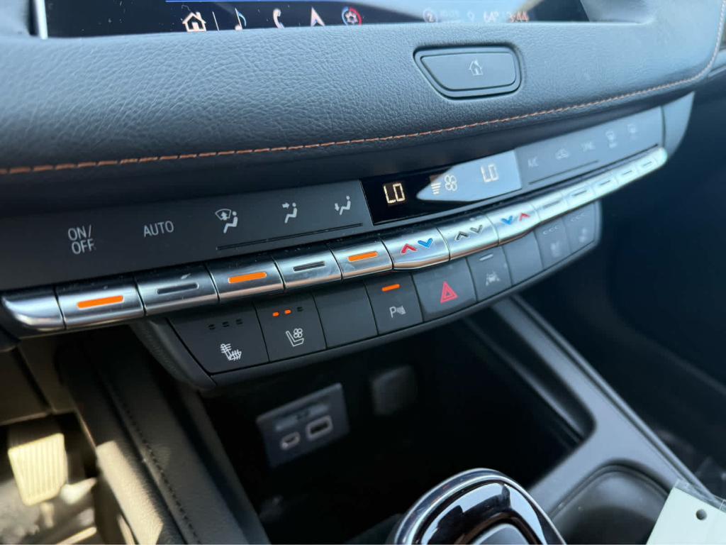 used 2023 Cadillac XT4 car, priced at $35,888