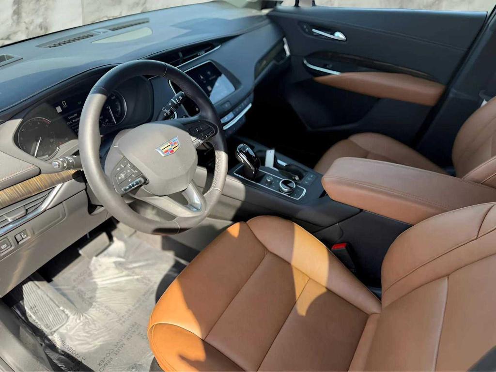 used 2023 Cadillac XT4 car, priced at $35,500