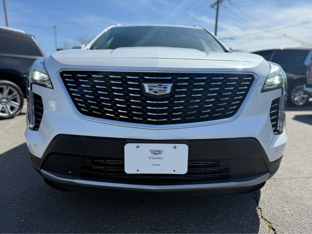 used 2023 Cadillac XT4 car, priced at $35,888