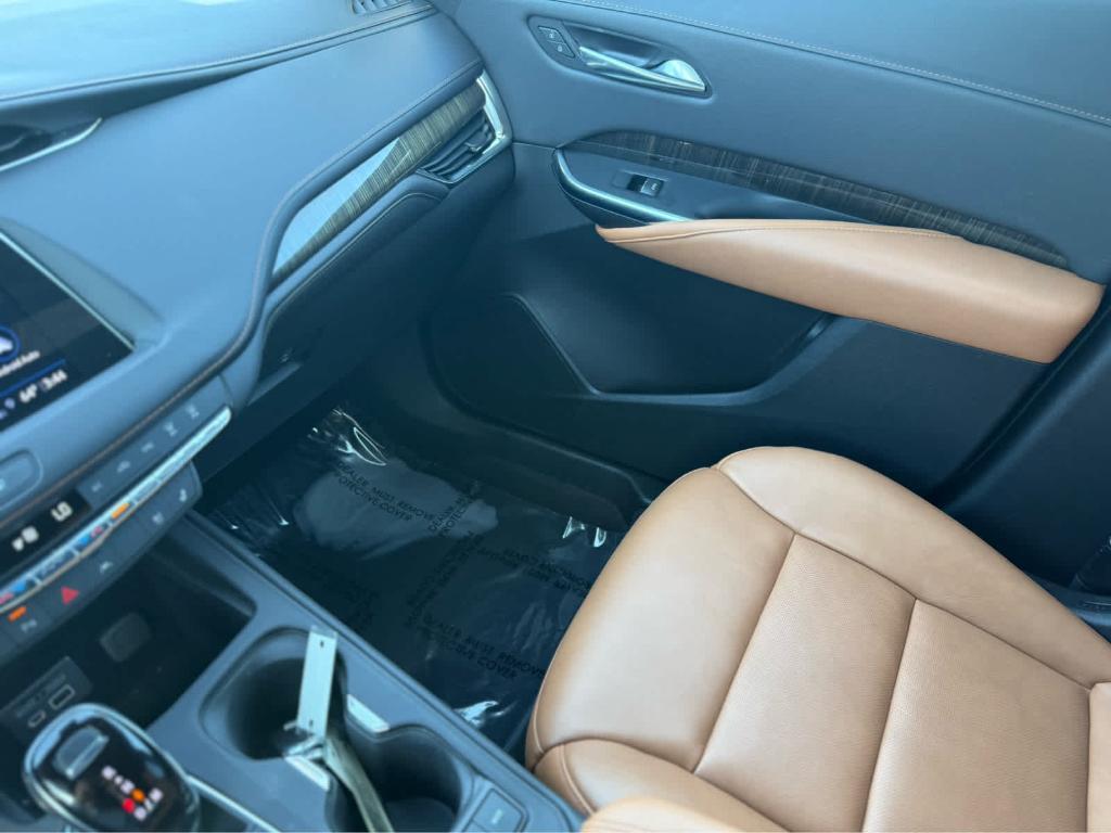 used 2023 Cadillac XT4 car, priced at $35,888
