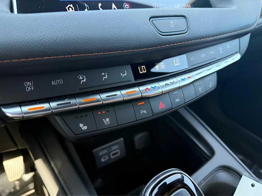 used 2023 Cadillac XT4 car, priced at $35,500