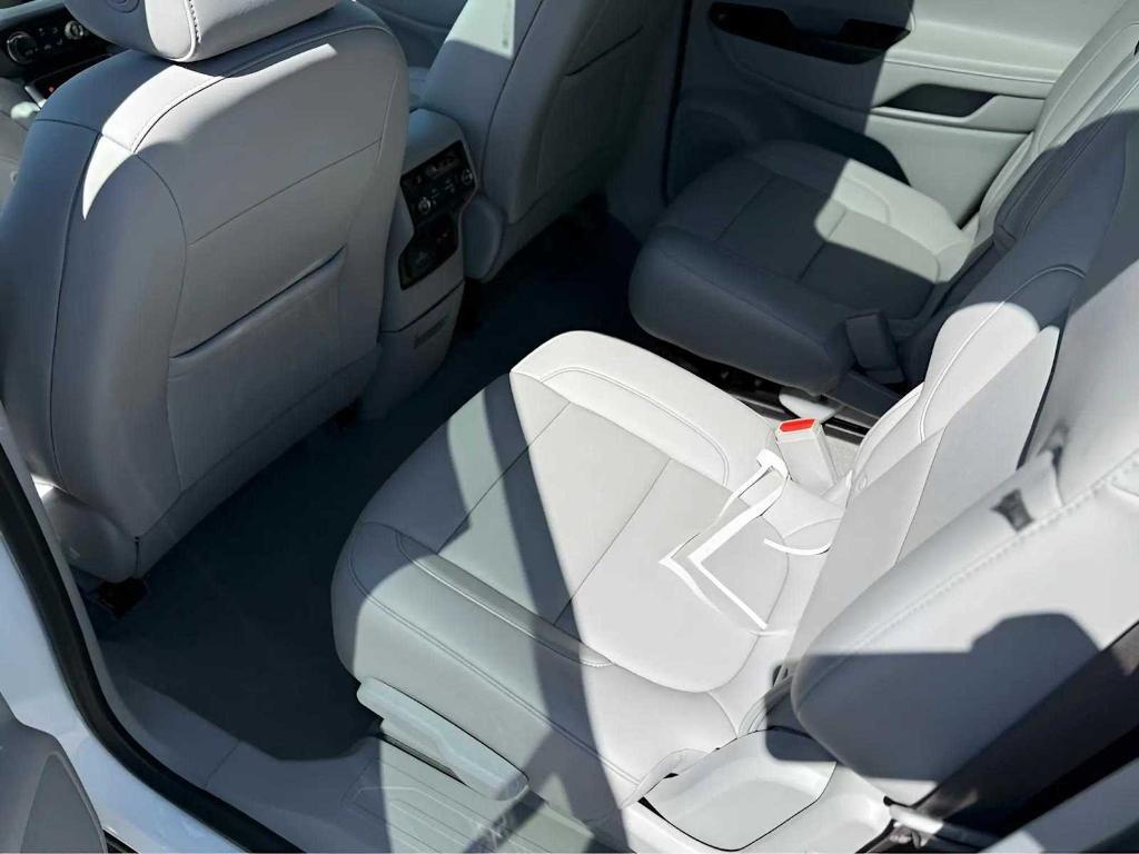 used 2021 GMC Acadia car, priced at $24,444