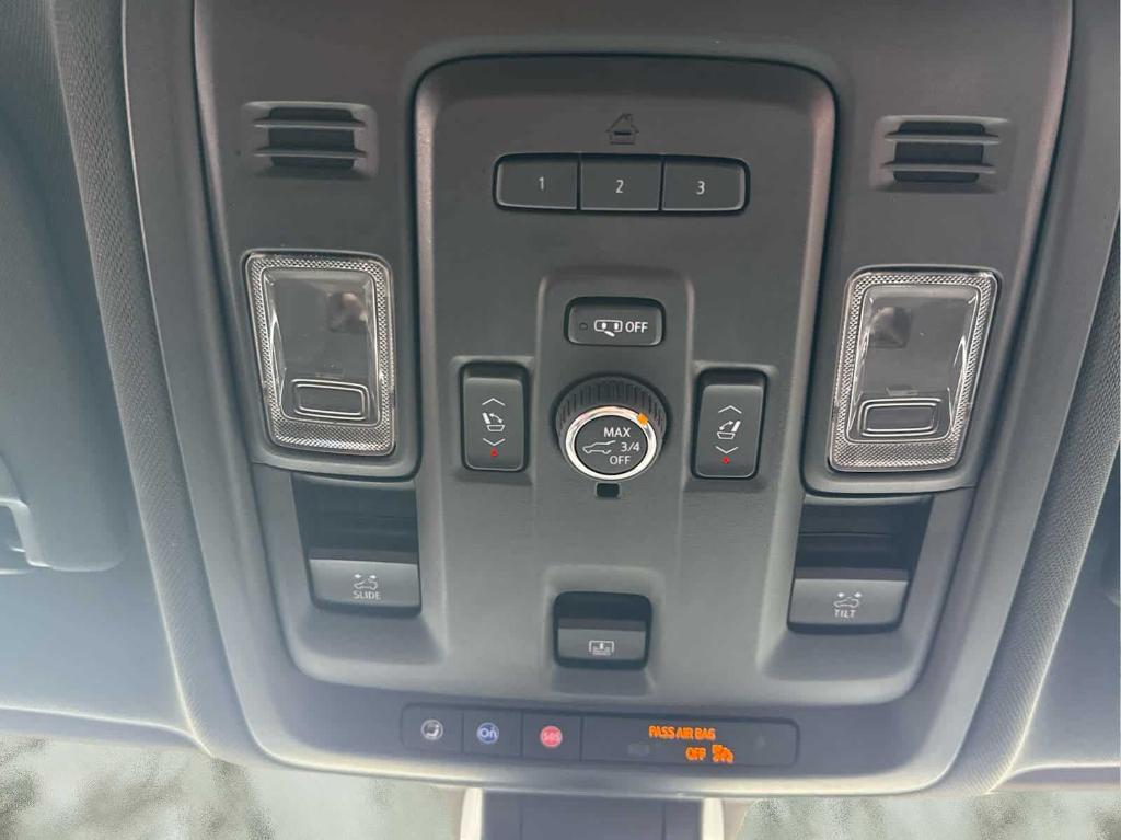 used 2022 GMC Yukon car, priced at $49,998