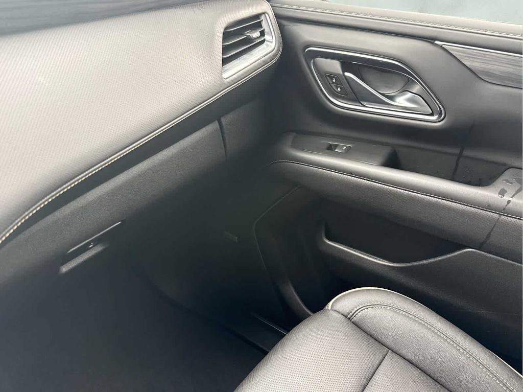 used 2022 GMC Yukon car, priced at $49,998