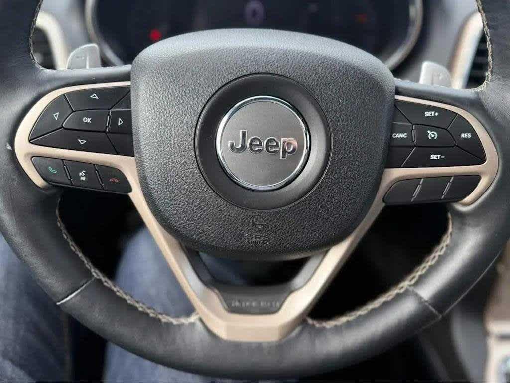 used 2017 Jeep Grand Cherokee car, priced at $17,444