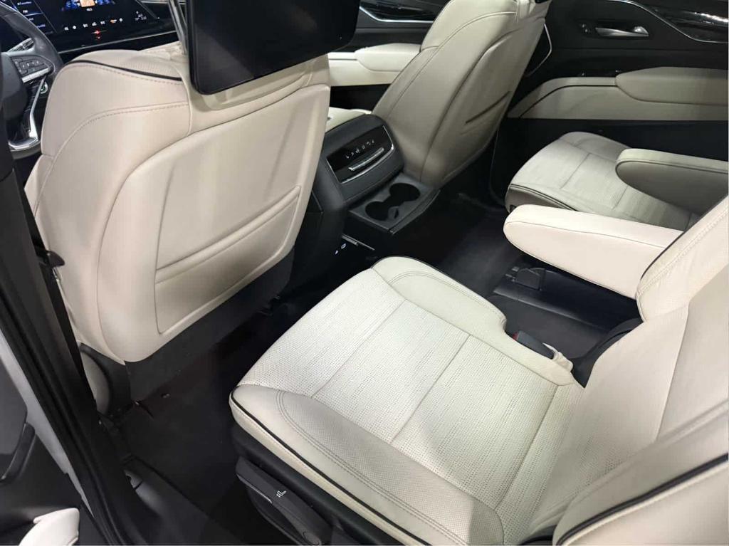 used 2021 Cadillac Escalade ESV car, priced at $65,998