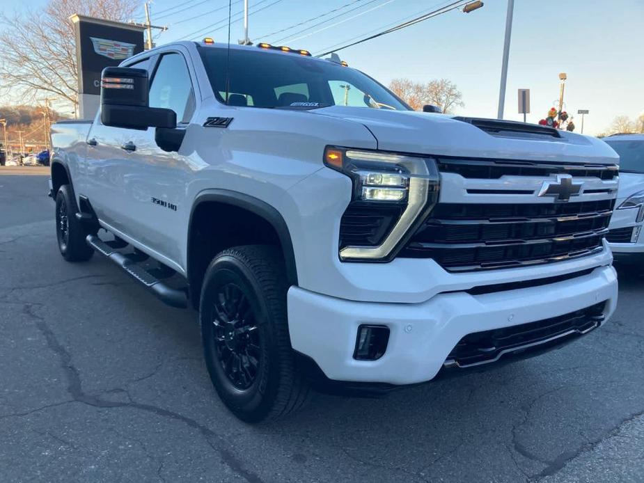 used 2024 Chevrolet Silverado 3500 car, priced at $68,888