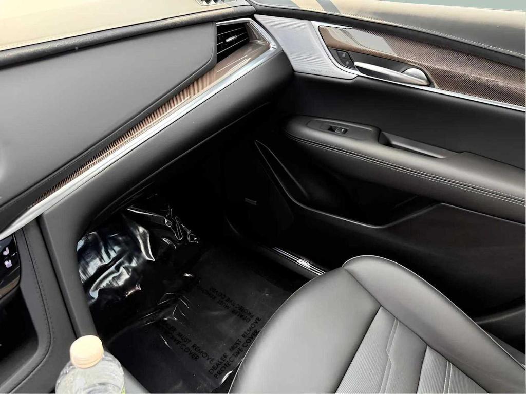 used 2024 Cadillac XT5 car, priced at $52,340
