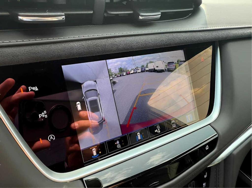 used 2024 Cadillac XT5 car, priced at $52,340