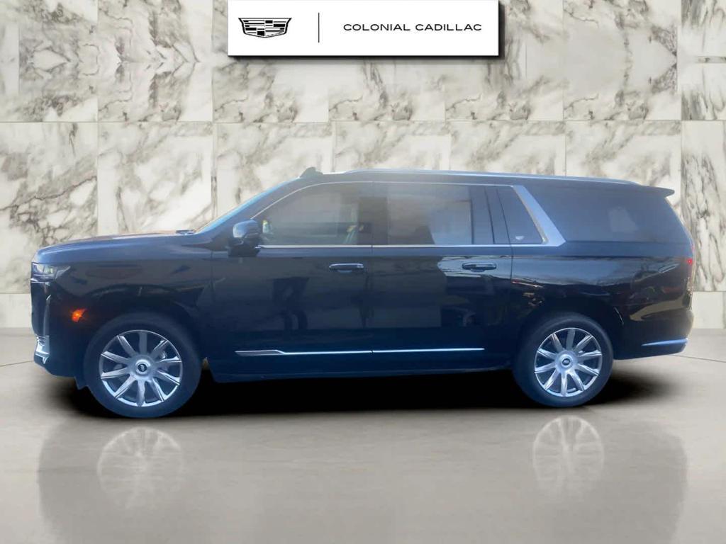used 2023 Cadillac Escalade ESV car, priced at $87,994