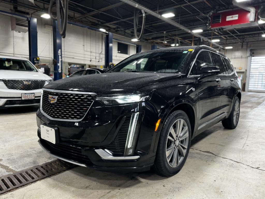 used 2022 Cadillac XT6 car, priced at $38,888