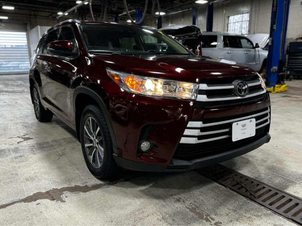 used 2018 Toyota Highlander car, priced at $23,333