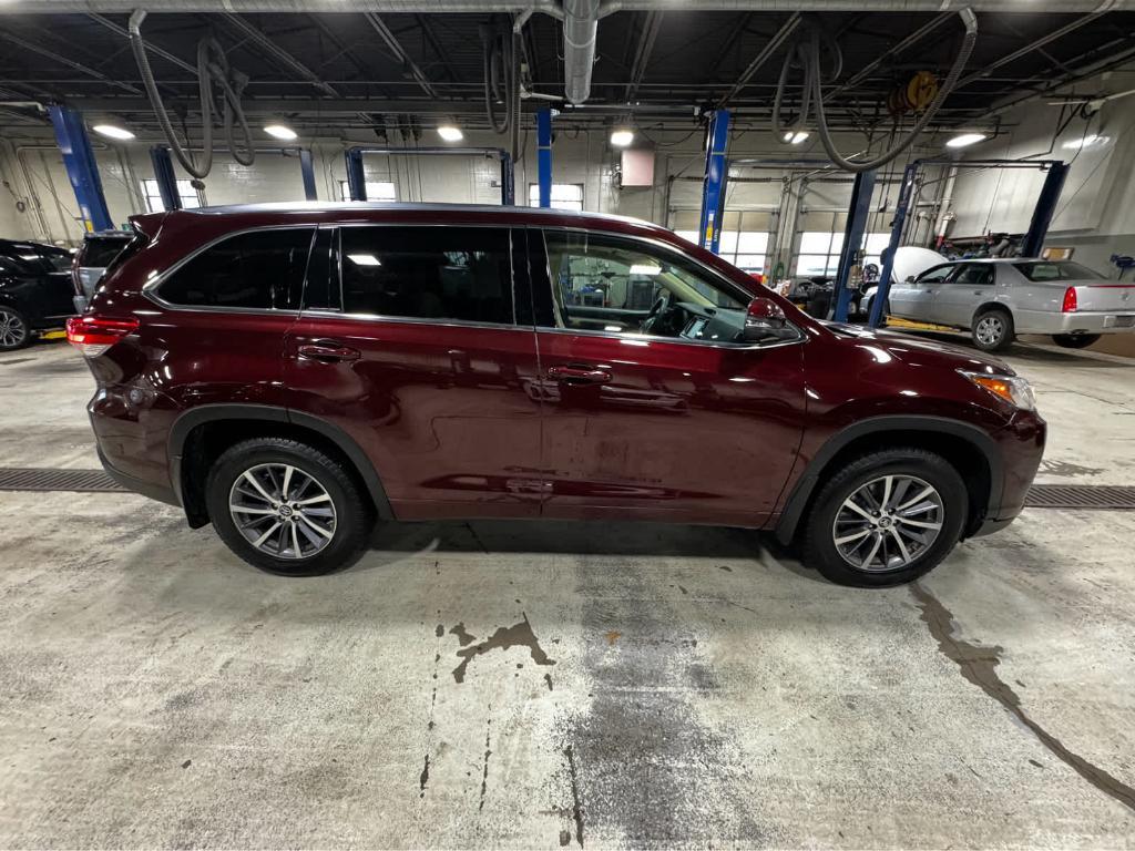 used 2018 Toyota Highlander car, priced at $23,333