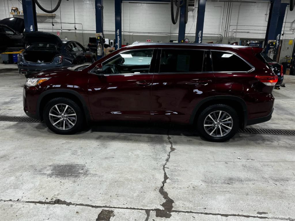 used 2018 Toyota Highlander car, priced at $23,333