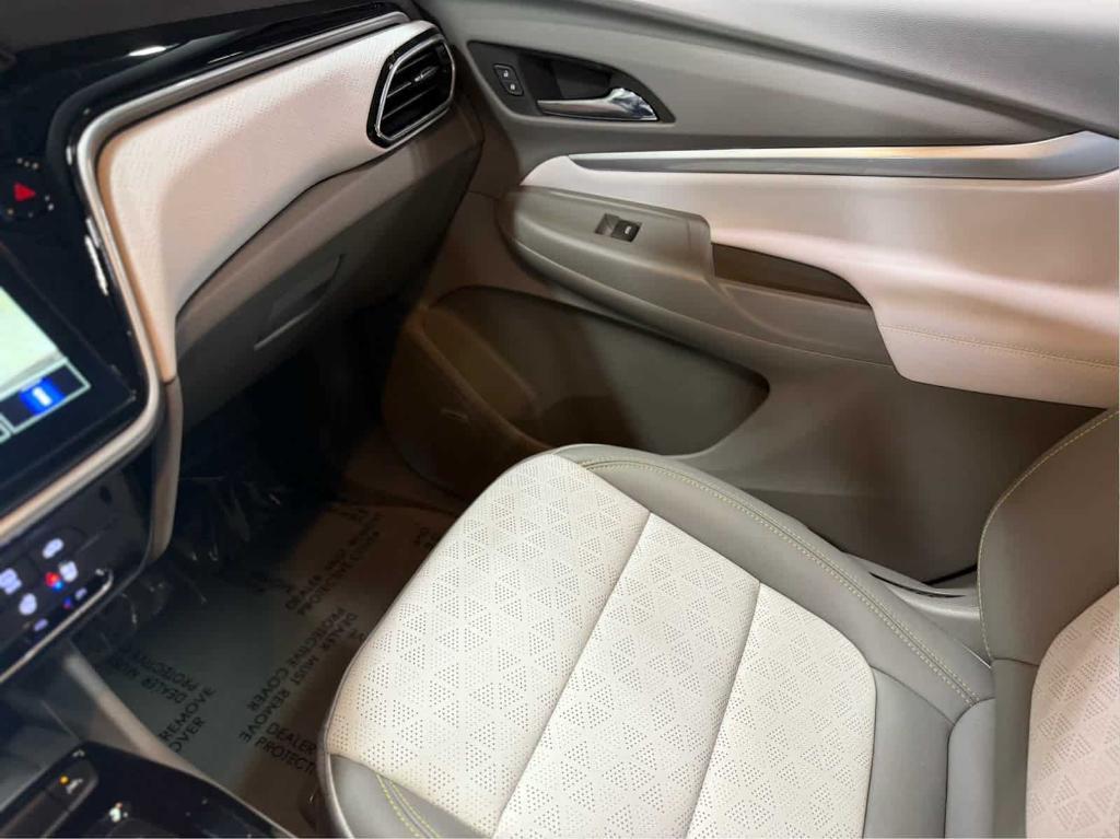 used 2023 Chevrolet Bolt EUV car, priced at $24,998