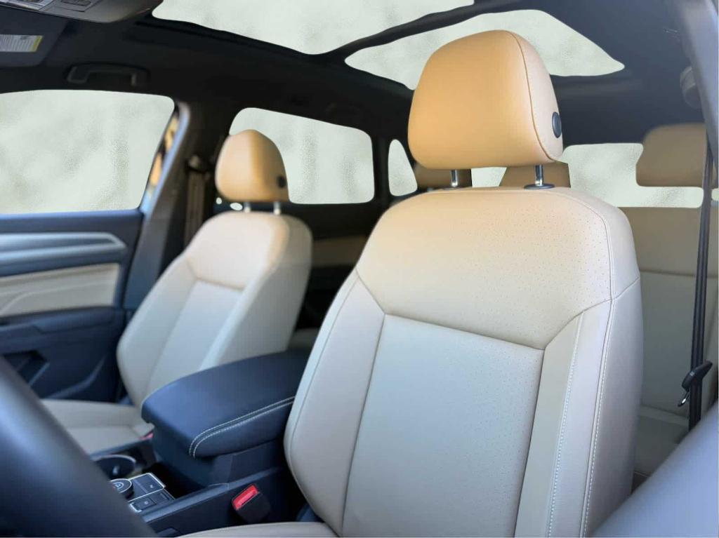 used 2020 Volkswagen Atlas Cross Sport car, priced at $28,978